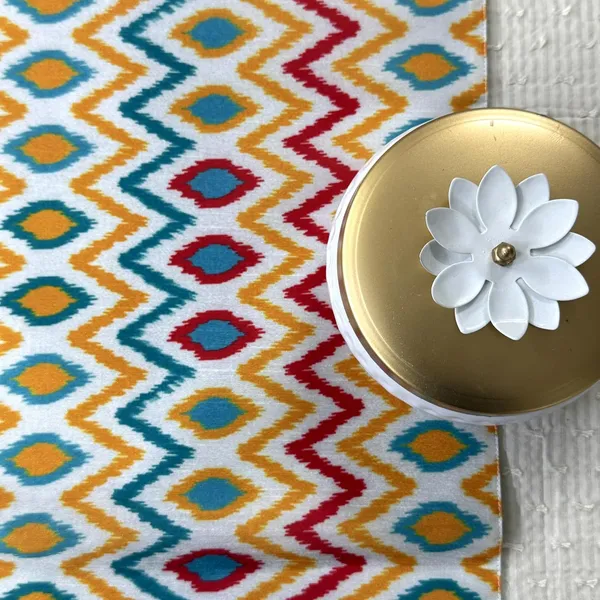 Silk_Blend_Ikat_Table_Runner