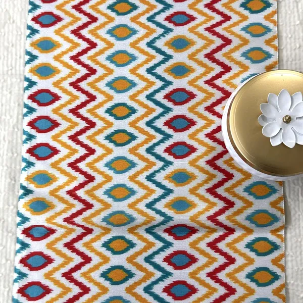 Silk_Blend_Ikat_Table_Runner