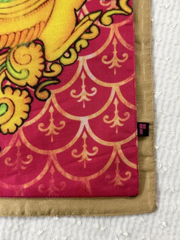 Silk_Blend_Peacock_Design_Table_Runner