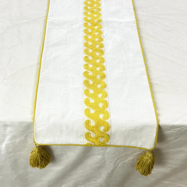 Cotton_Embroidered_Table_Runner_With_Tassels