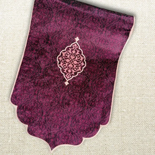 Velvet_Table_Runner