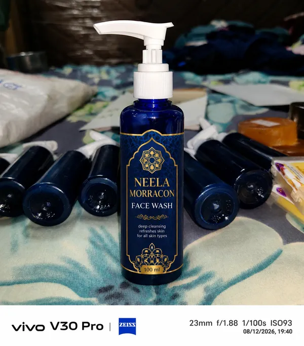 Neela_Morracon_Face_Wash