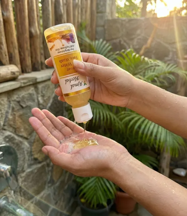 50ml_Ajmal_Herbal_Kesar_Rice_Water_Face_Wash_For_Radiant_Velvet_Soft_Skin