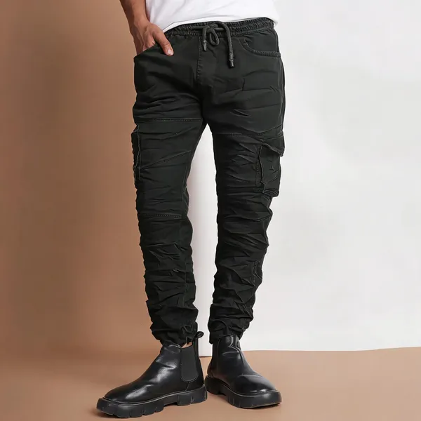 Black_Cargo_Jogger_Pants_For_Men