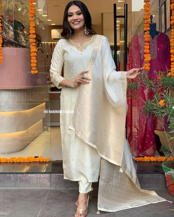 White_Silk_Straight_Embroidered_Kurta_Set_For_Women