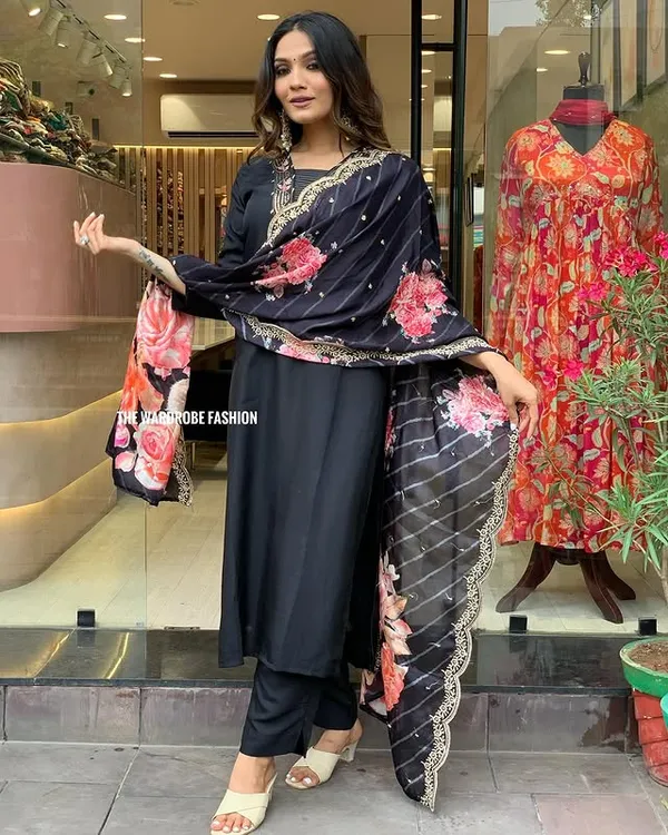 Black_Muslin_Silk_Straight_Embroidered_Suit_Set_For_Women