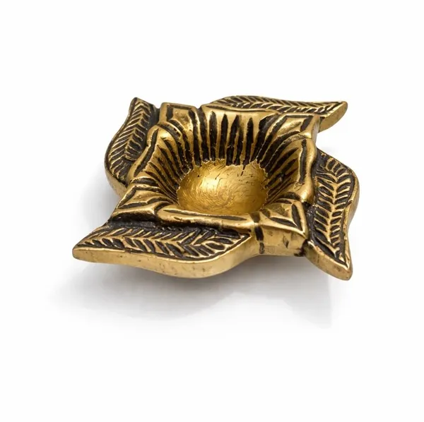 Brass_Diya_Oil_Lamp