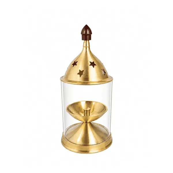 Brass_Oil_Lamp_With_Glass_Shade