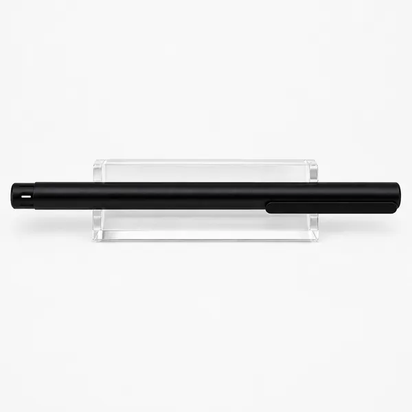Black_Trim_Fountain_Pen_With_Clip_Centre_Band