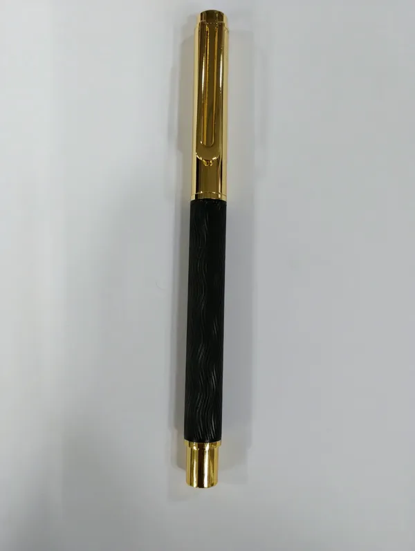 Black_Textured_Gold-Tone_Roller_Pen_With_Clip