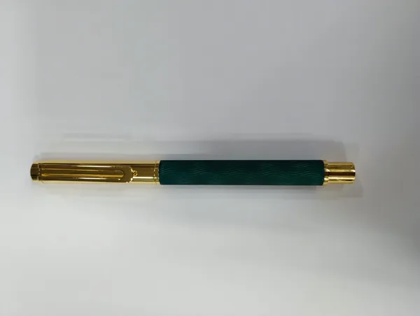 Green_Textured_Grip_Gold-Tone_Roller_Pen