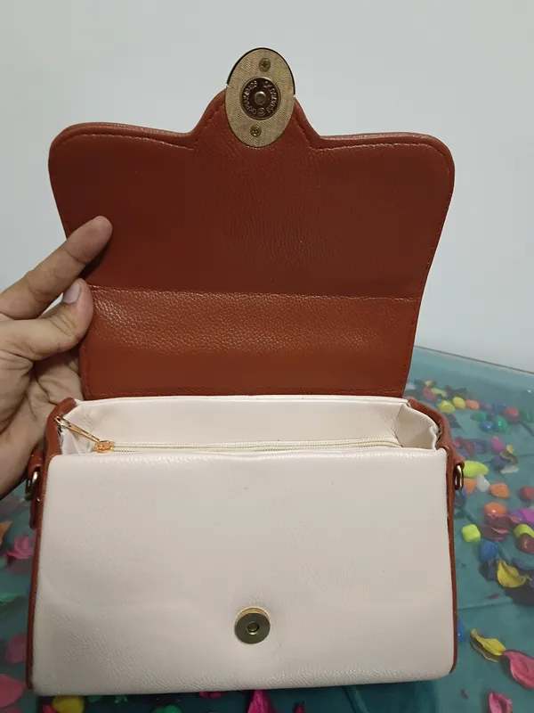 Brown_Textured_Leather_Structured_Handbag_For_Women