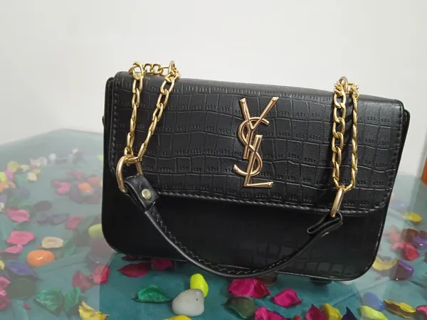 Black_Faux_Leather_Croc_Textured_Shoulder_Bag_For_Women