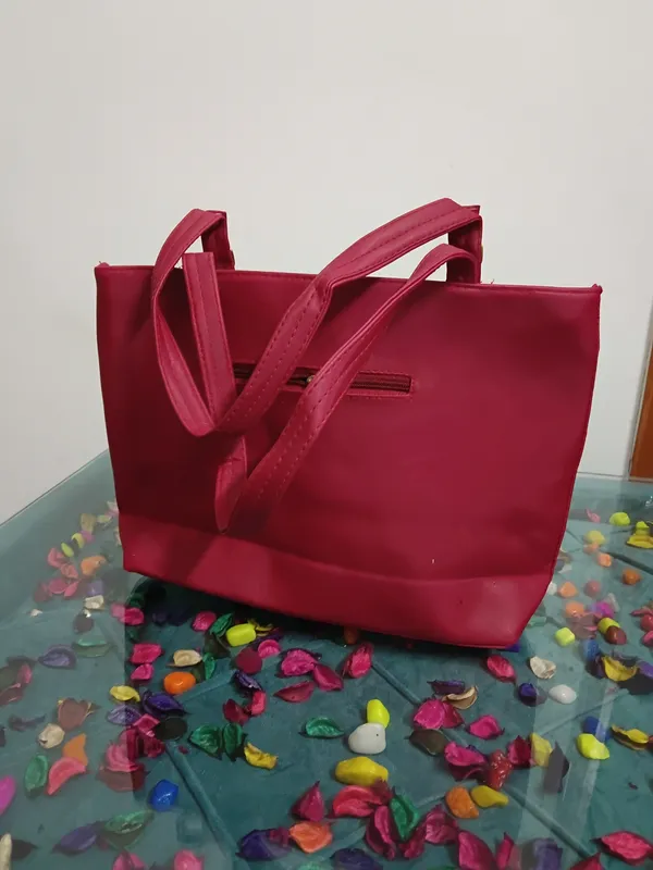 Maroon_Synthetic_Leather_Quilted_Tote_Bag_For_Women