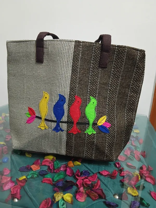 Grey_Jute_Cotton_Woven_Fish_Motif_Tote_Bag_For_Women