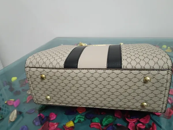 Beige_Faux_Leather_Printed_Tote_Handbag_For_Women