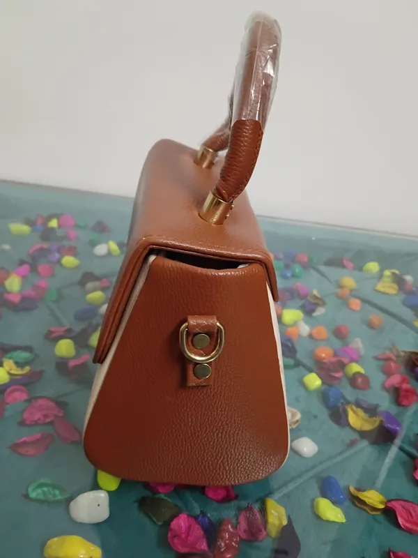 Brown_Textured_Leather_Structured_Handbag_For_Women