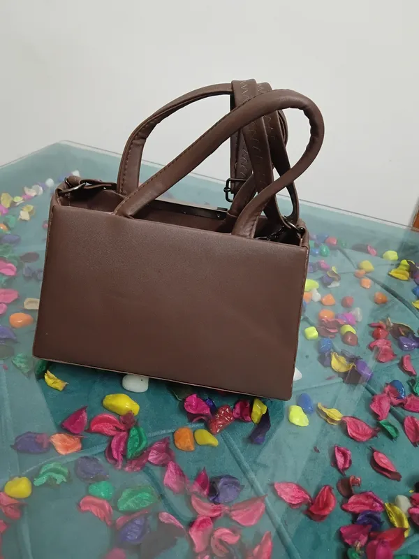 Brown_Faux_Leather_Structured_Tote_Handbag_For_Women