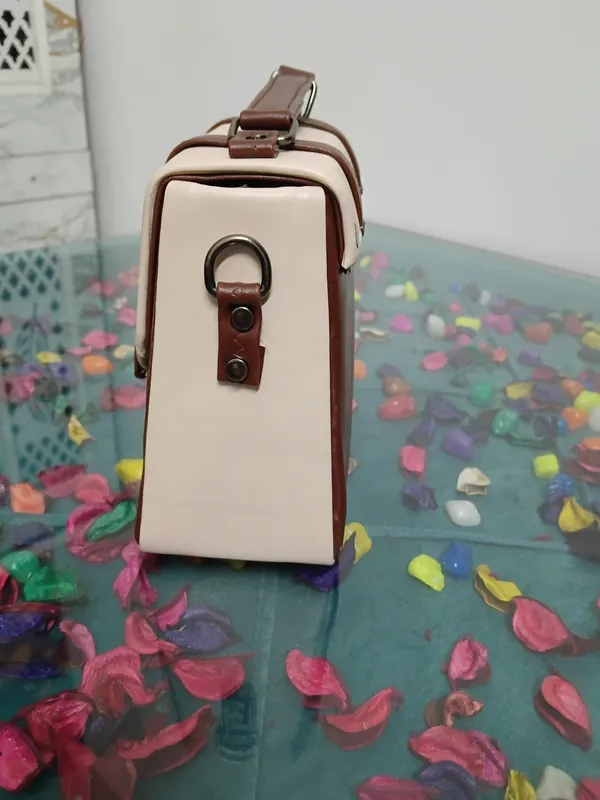 Brown_Synthetic_Leather_Textured_Structured_Handbag_For_Women