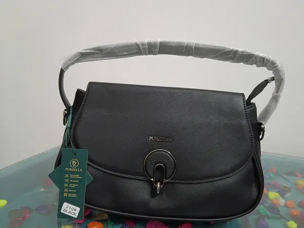 Black_Pure_Leather_Structured_Shoulder_Handbag_For_Women