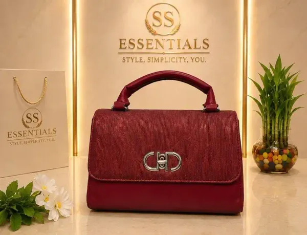 Burgundy_Pure_Leather_Structured_Handbag_For_Women