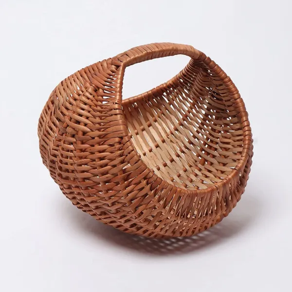 Eco_Friendly_Handcrafted_Wicker_Gift_Hamper_Decorative_Storage_Basket_20_20_18_Cm_Versatile_And_Stylish_Solution_For_Home_Gifting