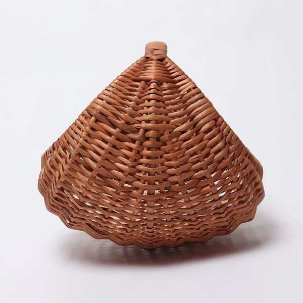 Eco_Friendly_Handcrafted_Wicker_Gift_Hamper_Decorative_Storage_Basket_20_20_18_Cm_Versatile_And_Stylish_Solution_For_Home_Gifting