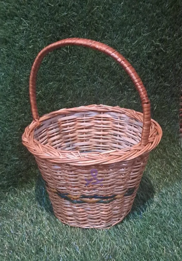 Cane_Basket_For_Pooja_Flower_Mandir_Ladoo_Gopal_With_Handle