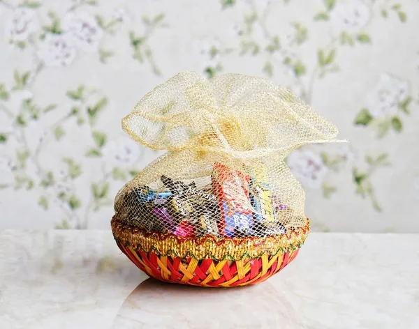 Handmade_Net_Covering_Round_Shape_Bamboo_Basket_For_Weddings_Festivals_Gift_Purpose_Basket_Yellow_Pack_Of_4_7_Inch