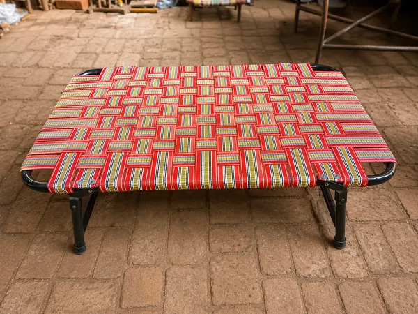 Elevated_Dog_Bed_2_X_3_Ft_Heavy_Duty_Metal_Frame_Breathable_Raised_Pet_Cot_Indoor_Outdoor_Use
