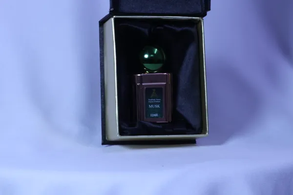 Arabian_Aura_Blossom_Bloom_Neroli-Gardenia_Floral_Attar_Roll-On
