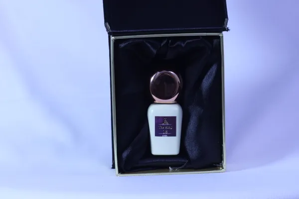 Arabian_Aura_The_King_18_Woody_Citrus_Leather_Attar