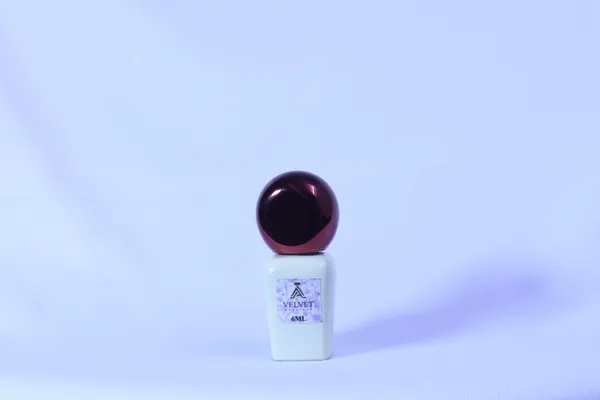 Arabian_Aura_Velvet_Mystique_Rose_Agarwood_Amber_Attar