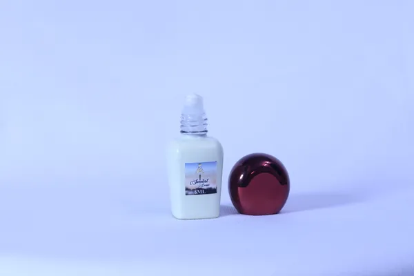 Arabian_Aura_Sweetest_Escape_Spicy_Amber_Floral_Attar