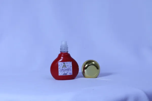 Arabian_Aura_Velvet_Mystique_Rose_Agarwood_Amber_Attar_Roll-On