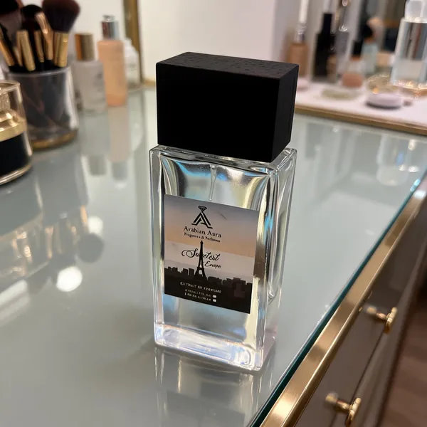 Arabian_Aura_Sweetest_Escape_Spicy_Amber_Extrait_De_Parfum