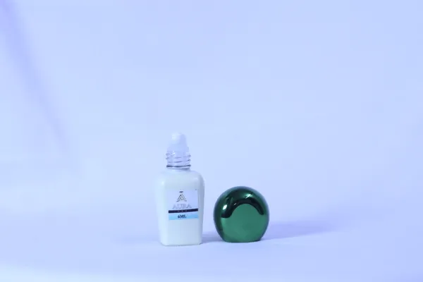 Arabian_Aura_Aura_One_Cherry_Rose_Vanilla_Attar_Roll_On