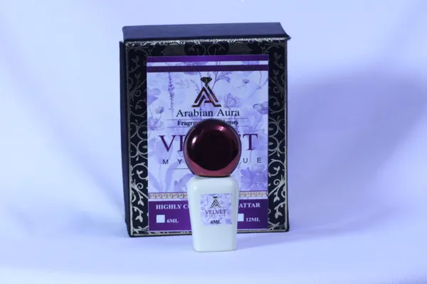 Arabian_Aura_Velvet_Mystique_Rose_Agarwood_Amber_Attar
