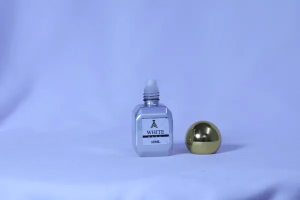 Arabian_Aura_White_Oud_Citrus_Patchouli_Woody_Amber_Attar_Roll-On