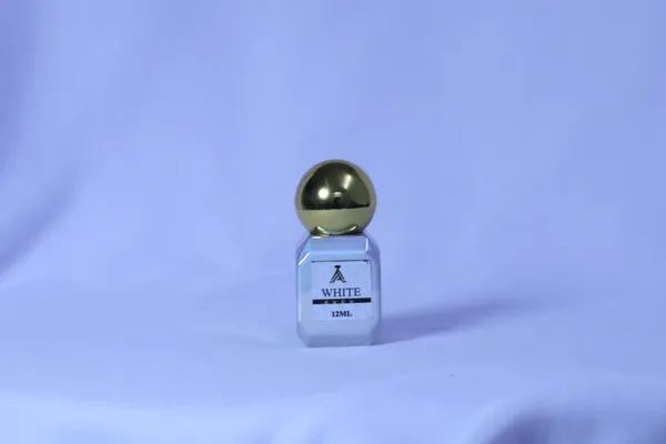 Arabian_Aura_White_Oud_Citrus_Patchouli_Woody_Amber_Attar_Roll-On