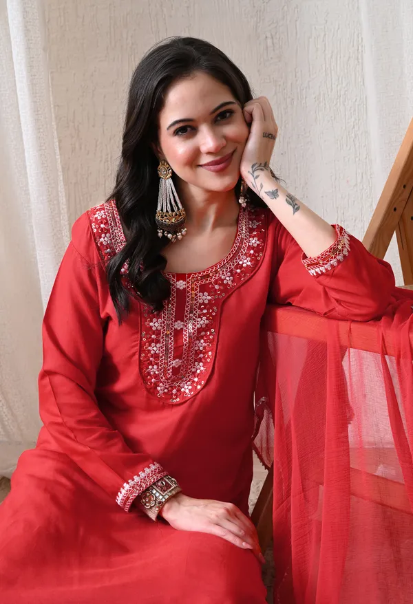 Red_Embroidered_Straight_Kurta_for_Women
