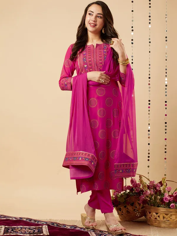 Pink_Printed_Straight_Kurta_Set_For_Women