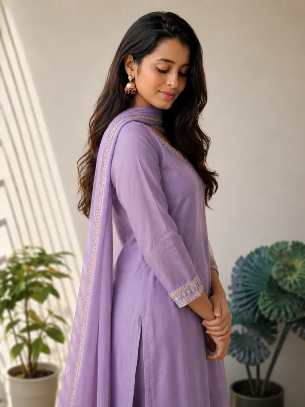 Lavender_Embroidered_Straight_Kurta_Set_for_Women