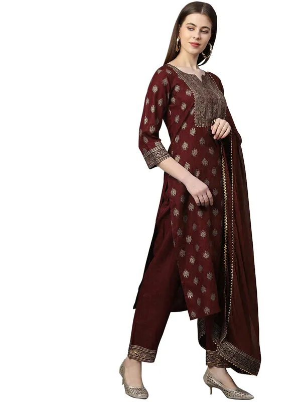 Maroon_Printed_Ethnic_Kurta_Set_for_Women