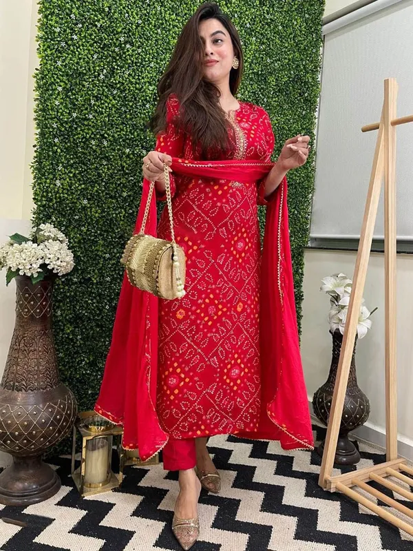 Red_Printed_Straight_Kurta_Set_for_Women