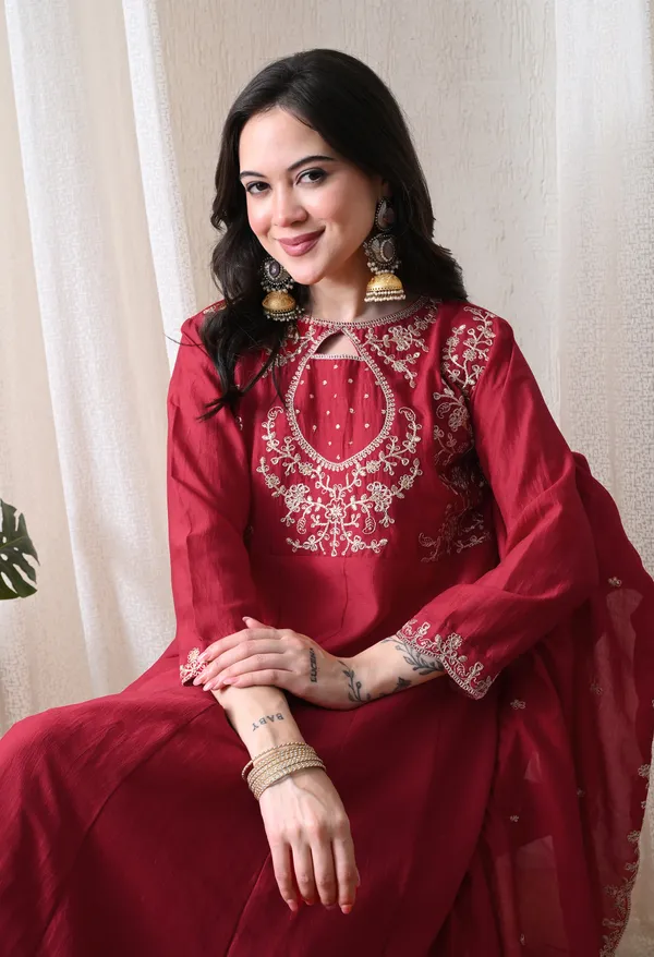Maroon_Embroidered_Straight_Kurta_for_Women