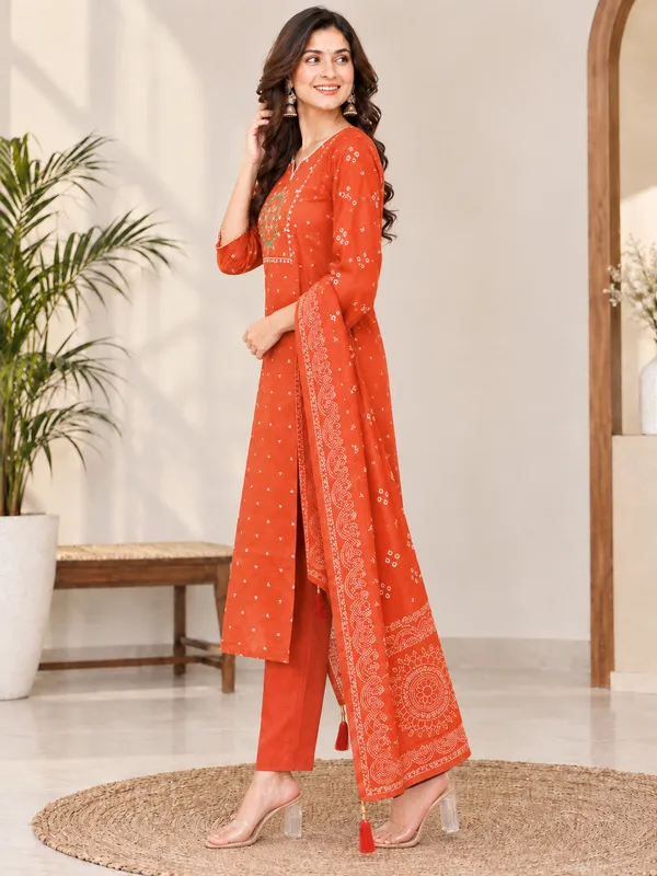 Orange_Printed_Straight_Kurta_Set_For_Women