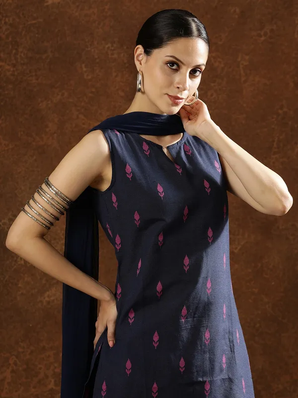 Navy_Printed_Straight_Kurta_Set_For_Women