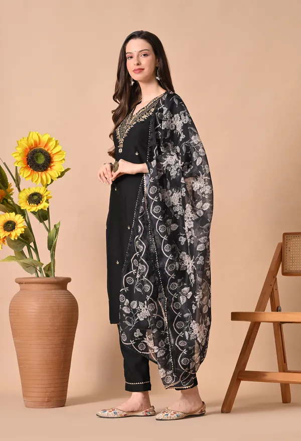Black_Embroidered_Straight_Kurta_Set_For_Women