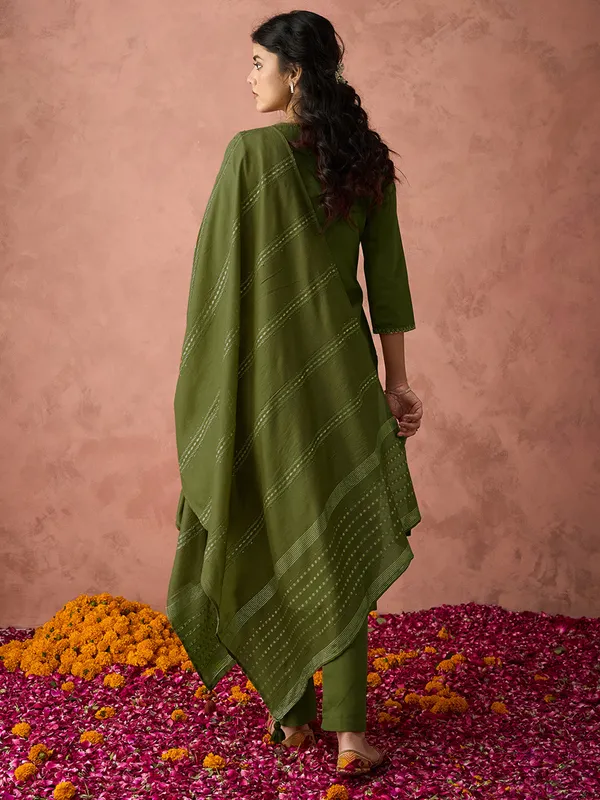Olive_Green_Embroidered_Kurta_Set_For_Women